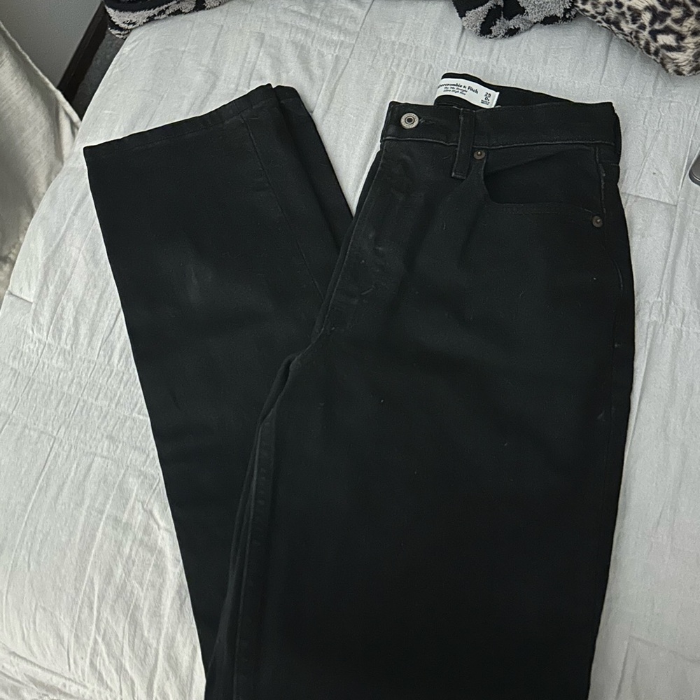 Abercrombie & Fitch Men's Dark Jeans